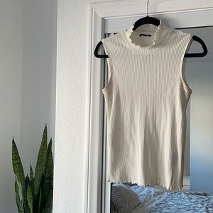 Club Monaco Sleeveless Scallop Turtleneck Size XS